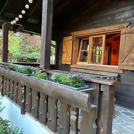 Gemuetliches Blockhaus Mit Grossem Naturgarten Kreuth