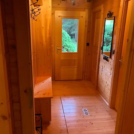 Gemuetliches Blockhaus Mit Grossem Naturgarten *