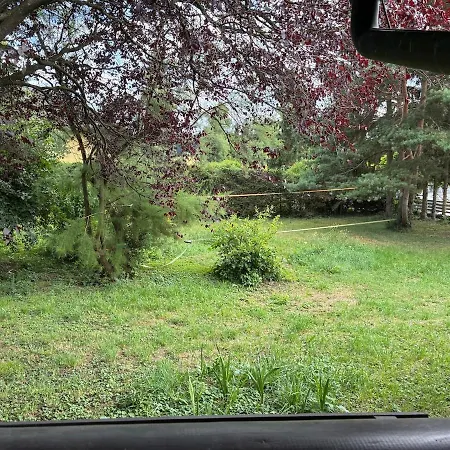Gemuetliches Blockhaus Mit Grossem Naturgarten בית נופש *